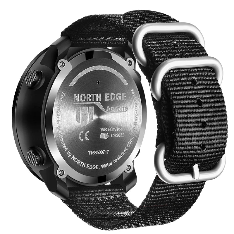 Relógio esportivo digital masculino NORTH EDGE com horímetro, função de corrida e natação, estilo militar, altímetro, barômetro e bússola, à prova d'água até 50 metros.