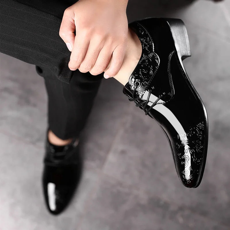 Black Patent Leather Dress Shoes Man Oxfords Shoes Pointed Toe Casual Office Shoes For Men Formal Shoes sapato social masculino