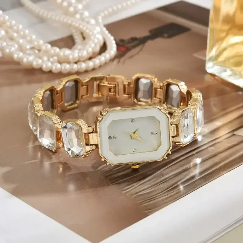 Relógio Feminino Retrô com Strass – Pulseira de Aço Inoxidável Dourado