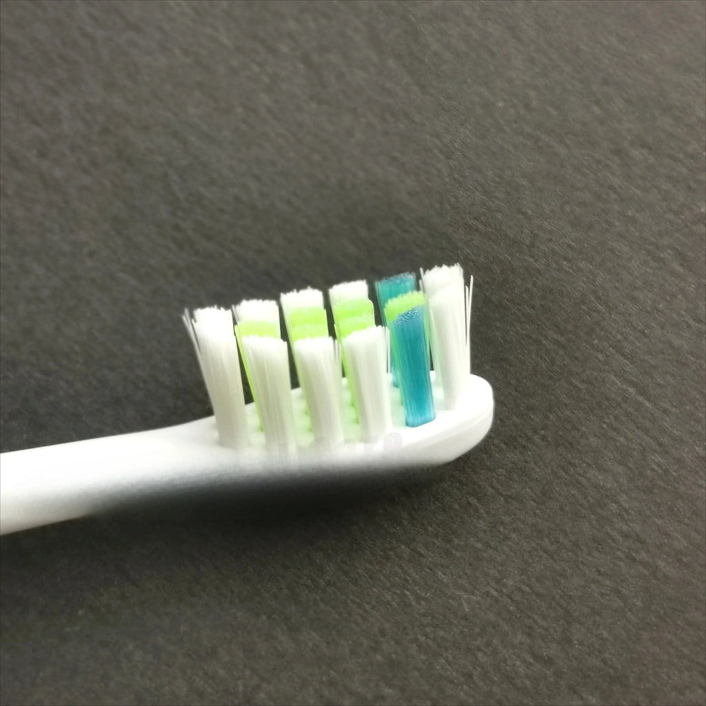Conjunto de 4 cabeças para escova de dentes elétrica Fairywill P11 P10 P9 P80 T9 com cerdas DuPont, embalagem a vácuo, substituição para a escova elétrica FW-P80.