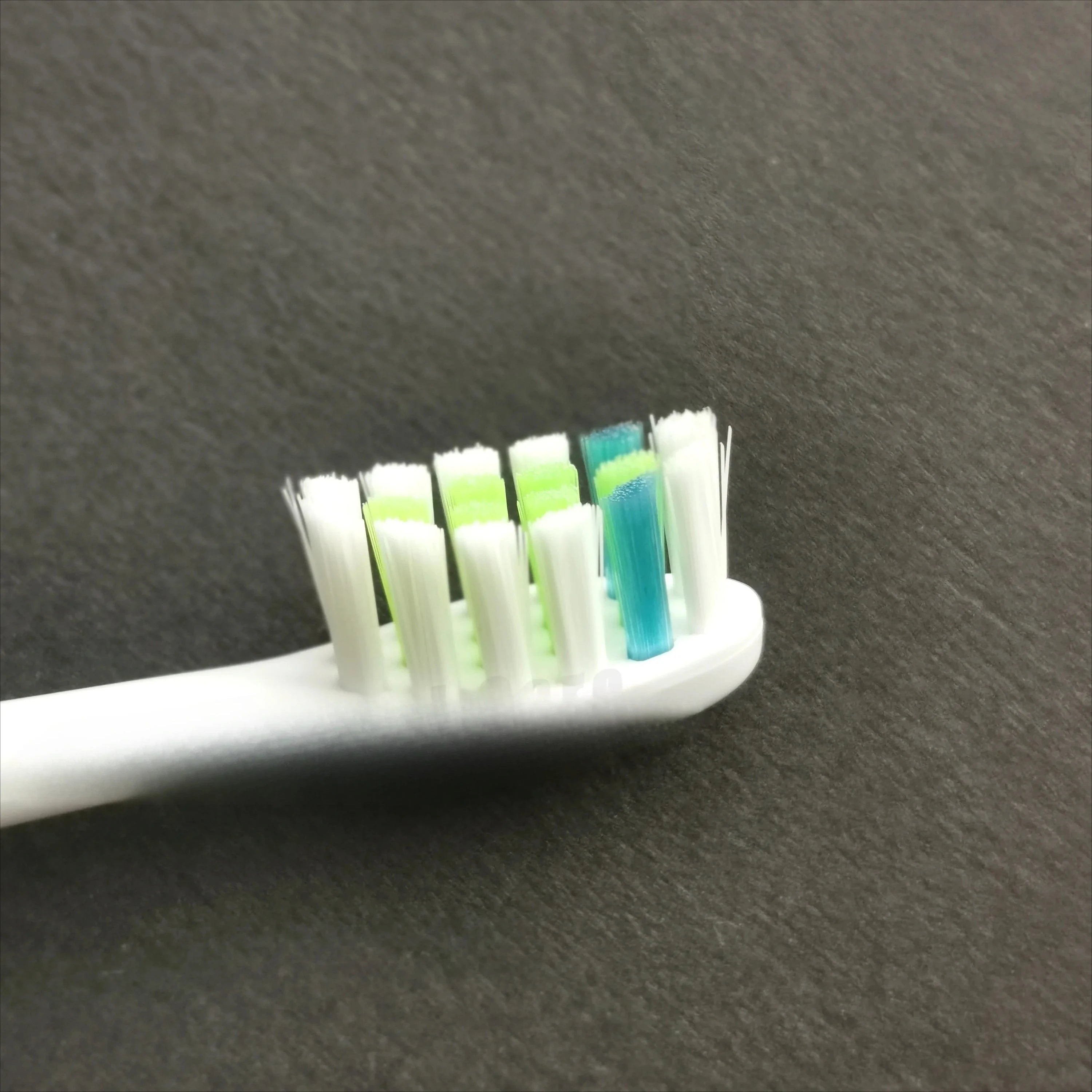 Conjunto de 4 cabeças para escova de dentes elétrica Fairywill P11 P10 P9 P80 T9 com cerdas DuPont, embalagem a vácuo, substituição para a escova elétrica FW-P80.