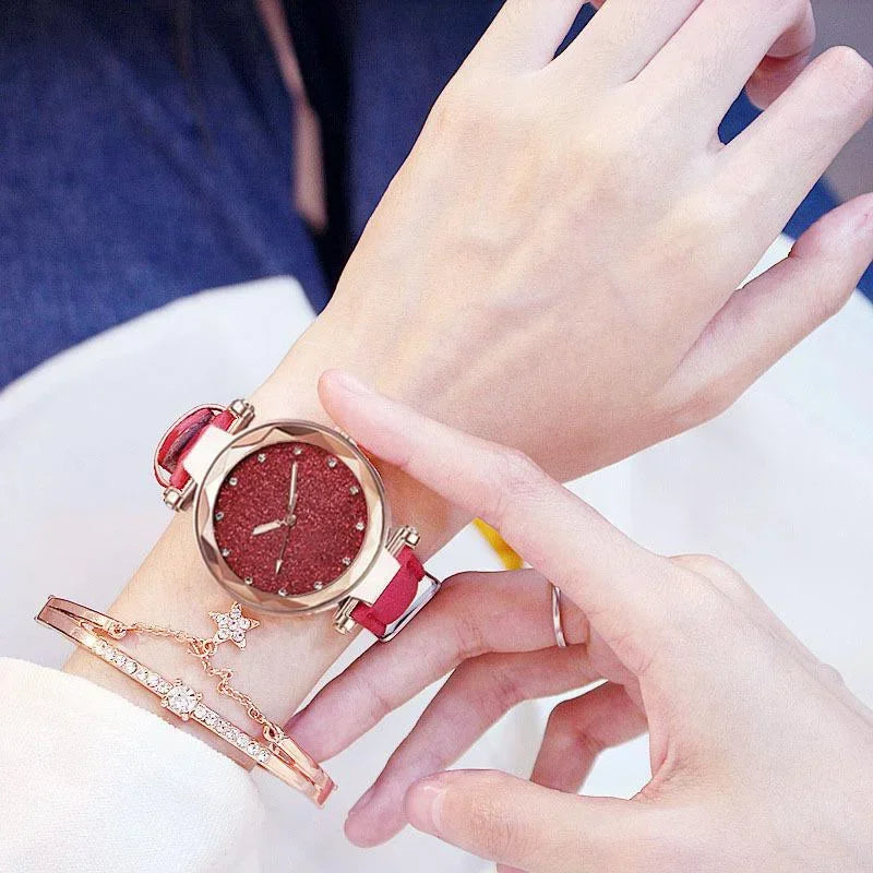 Relógio Feminino Céu Estrelado com Pulseira de Couro e Strass – Romântico e Casual